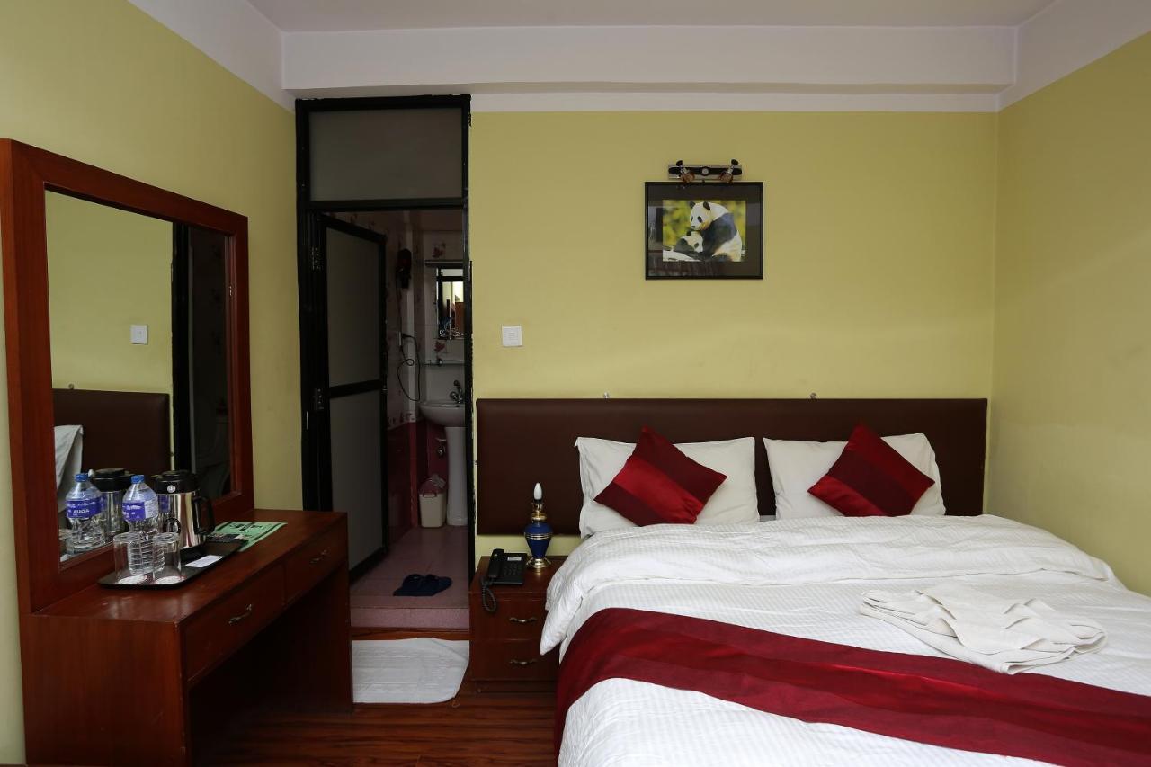 New Hotel Panda กาฐมาณฑุ ภายนอก รูปภาพ