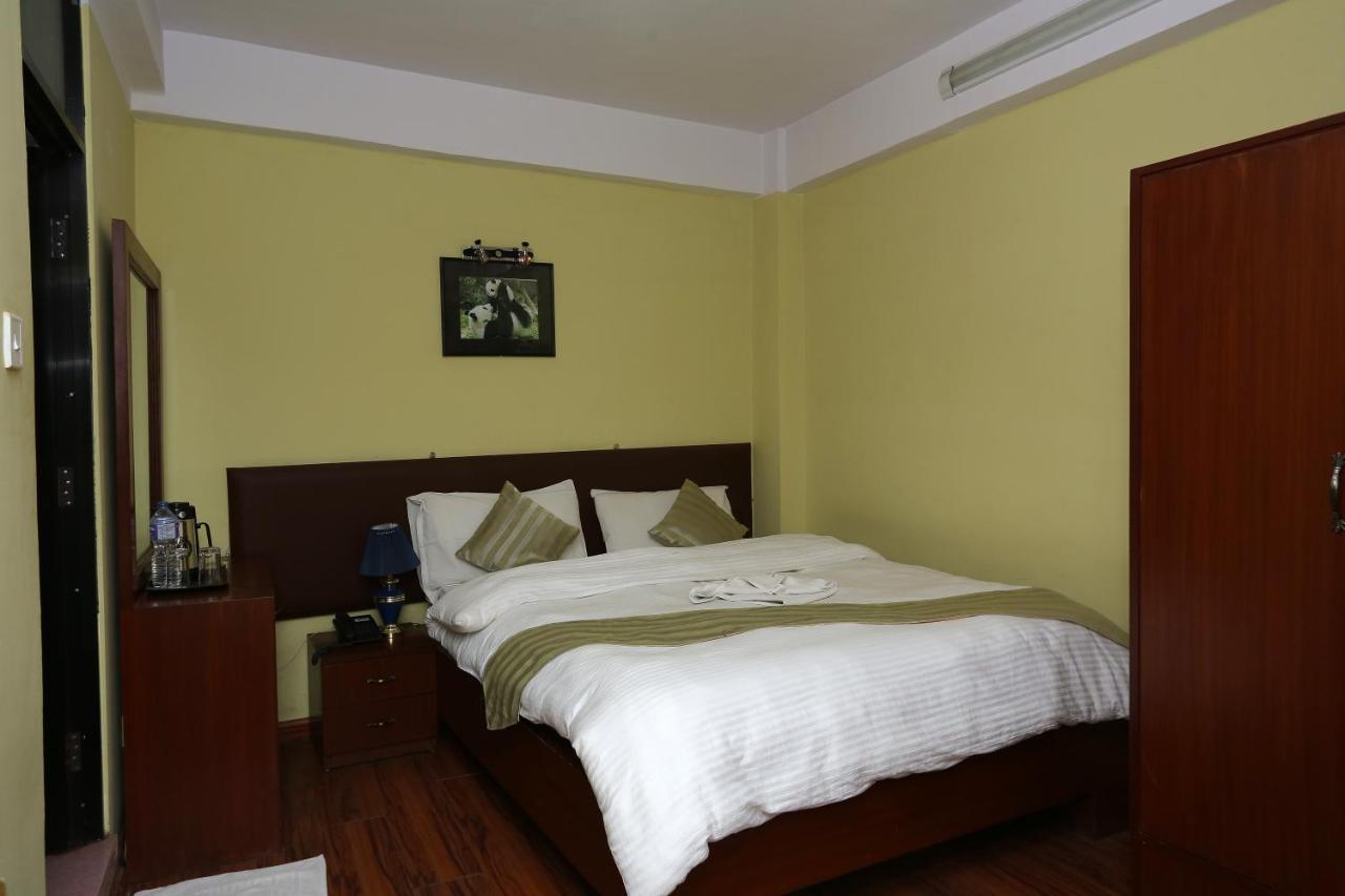 New Hotel Panda กาฐมาณฑุ ภายนอก รูปภาพ