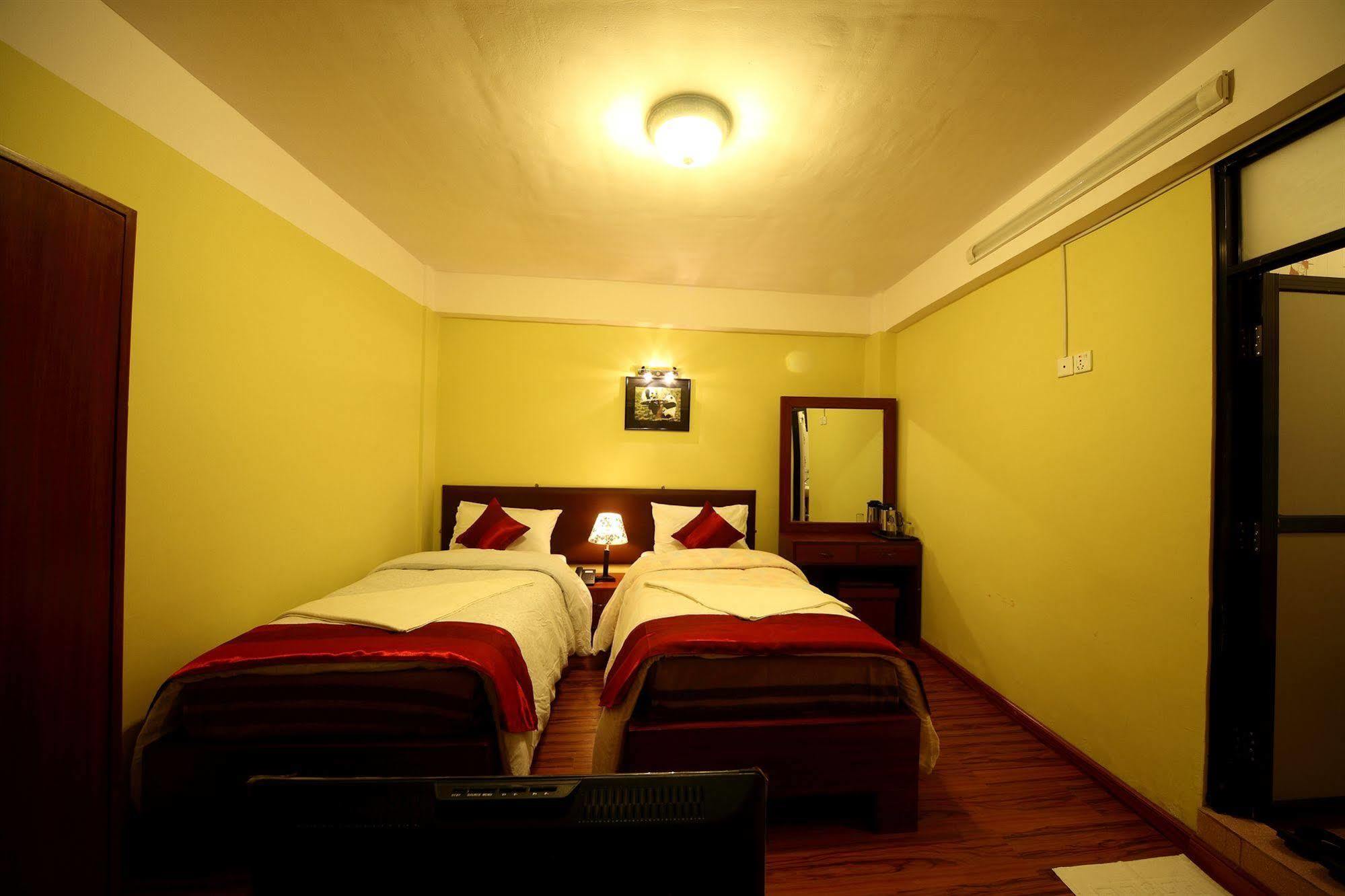 New Hotel Panda กาฐมาณฑุ ภายนอก รูปภาพ
