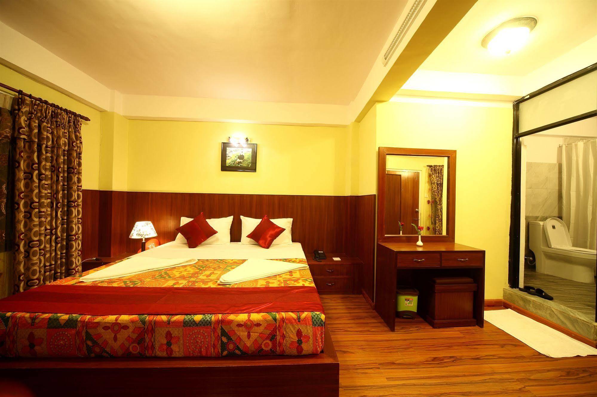 New Hotel Panda กาฐมาณฑุ ภายนอก รูปภาพ