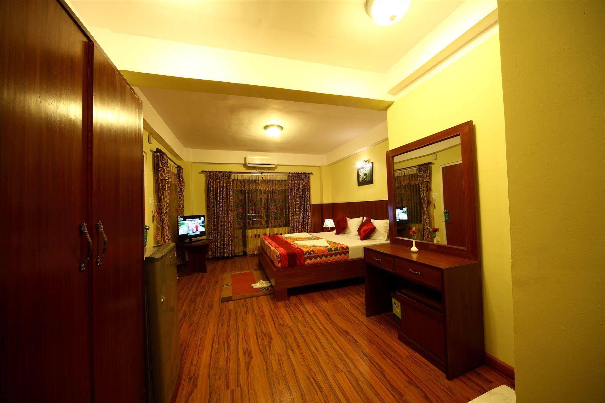 New Hotel Panda กาฐมาณฑุ ภายนอก รูปภาพ